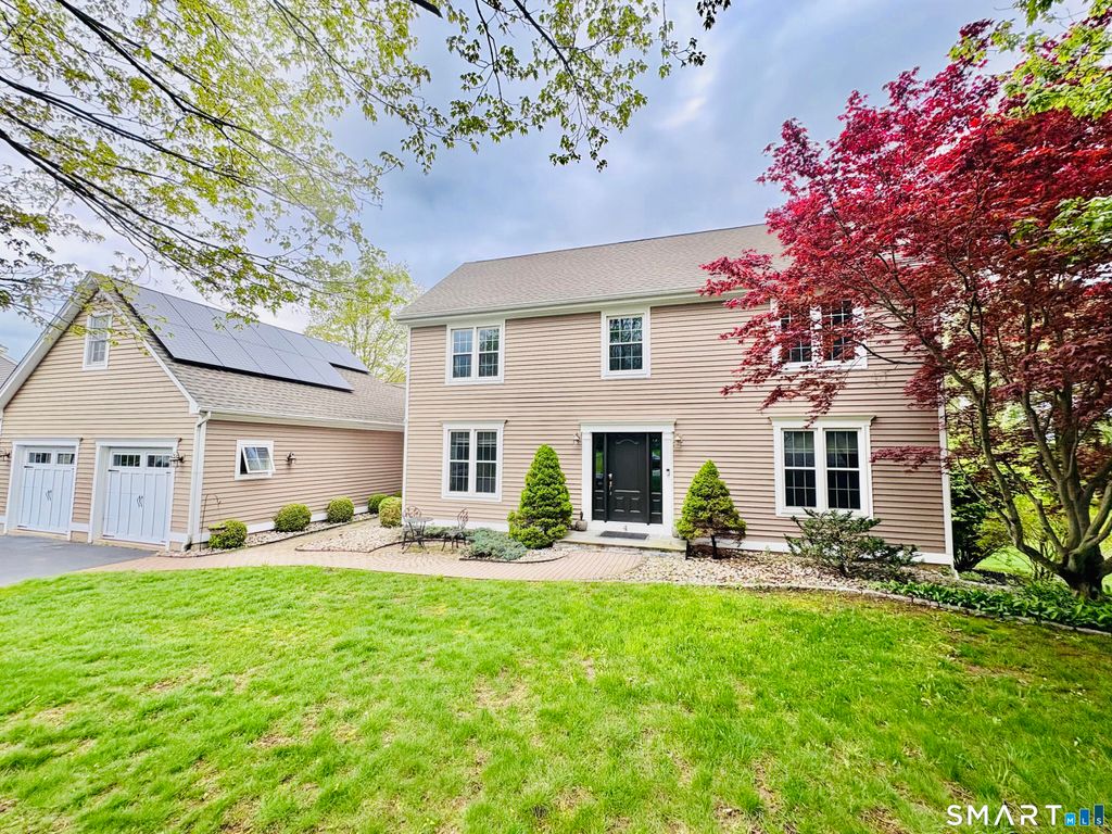 4 Harrison Drive, Cromwell, CT 06416
