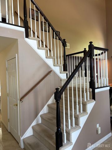 29 Major Drive, Sayreville, NJ 08872