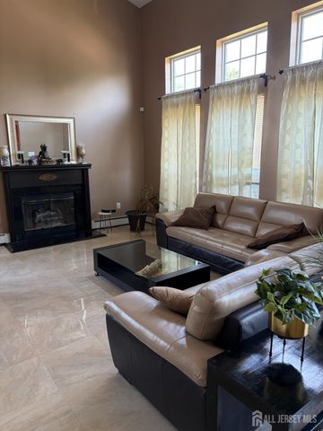 29 Major Drive, Sayreville, NJ 08872