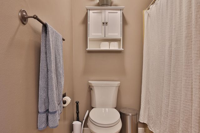 912 Park Lane, Pella, IA 50219