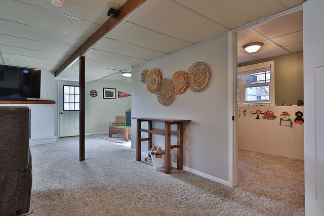 912 Park Lane, Pella, IA 50219