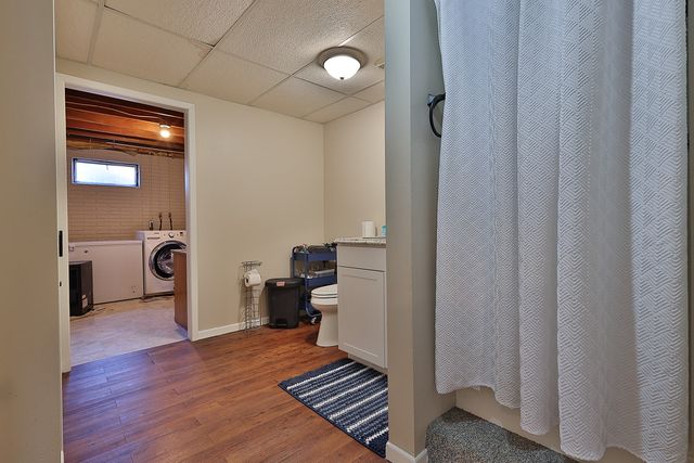 912 Park Lane, Pella, IA 50219