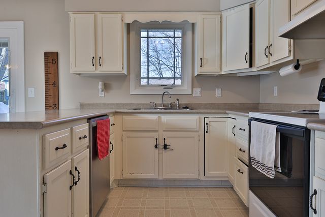 912 Park Lane, Pella, IA 50219