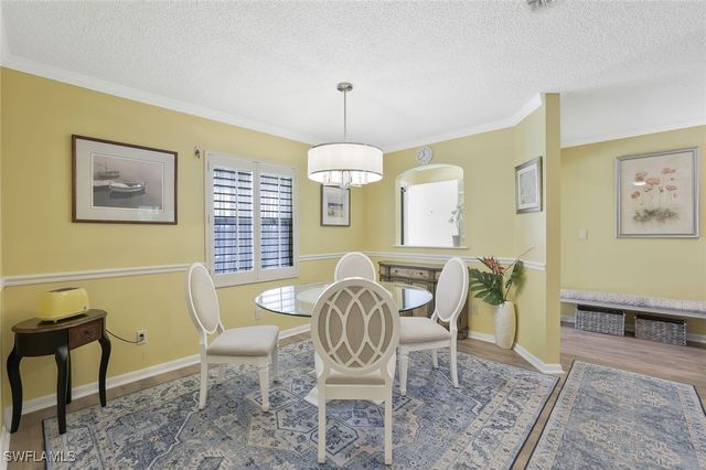 4126 Belair LN B10, Naples, FL 34103