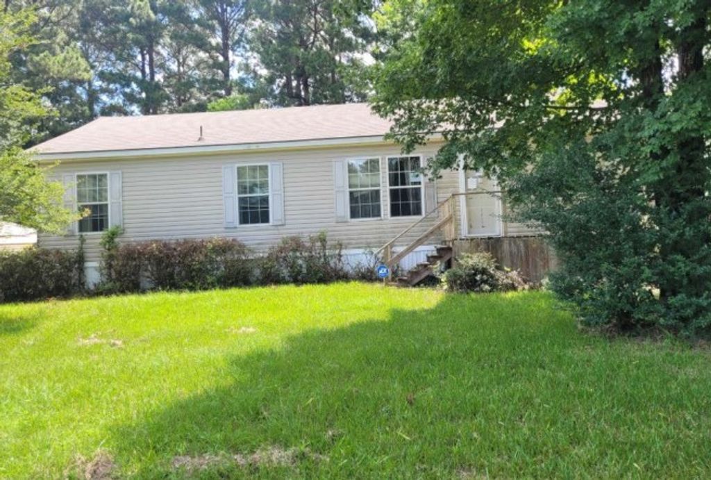 8405 N Woodlands Trail, Greenwood, LA 71033