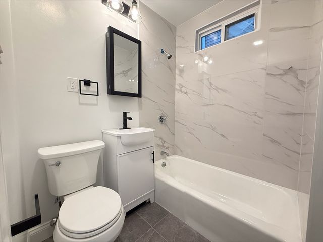 16 Willow Ave 2, Somerville, MA 02144