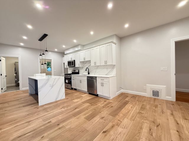 16 Willow Ave 2, Somerville, MA 02144