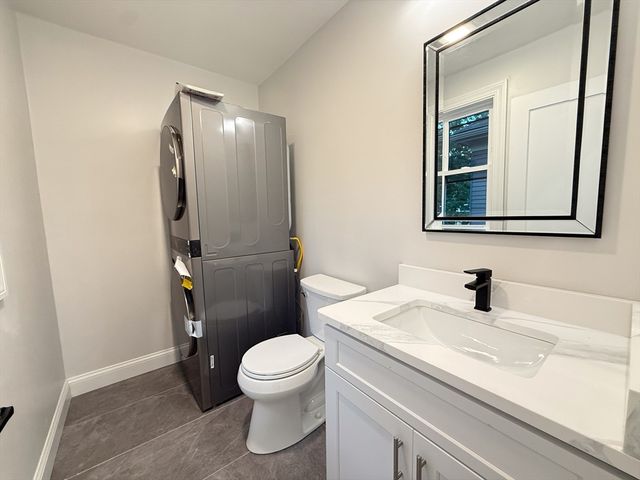 16 Willow Ave 2, Somerville, MA 02144