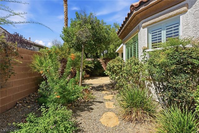 11533 Crimson Rose Avenue, Las Vegas, NV 89138