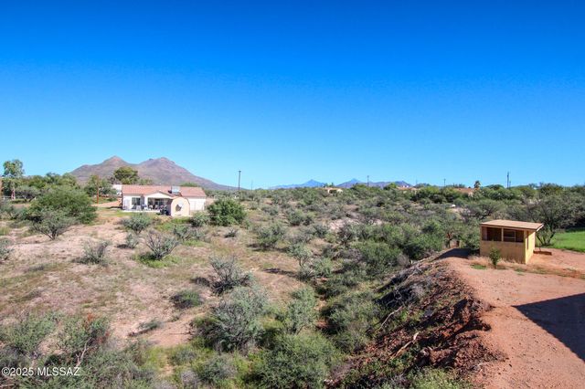 1158 Escorpion Court, Rio Rico, AZ 85648