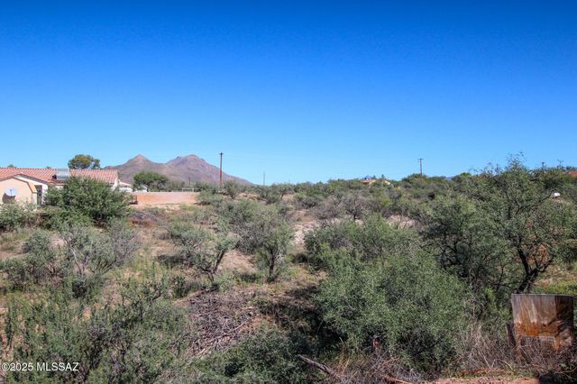 1158 Escorpion Court, Rio Rico, AZ 85648