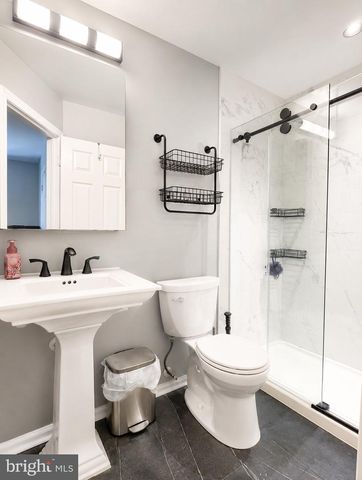 6556 RIDGEBORNE DR, Baltimore, MD 21237