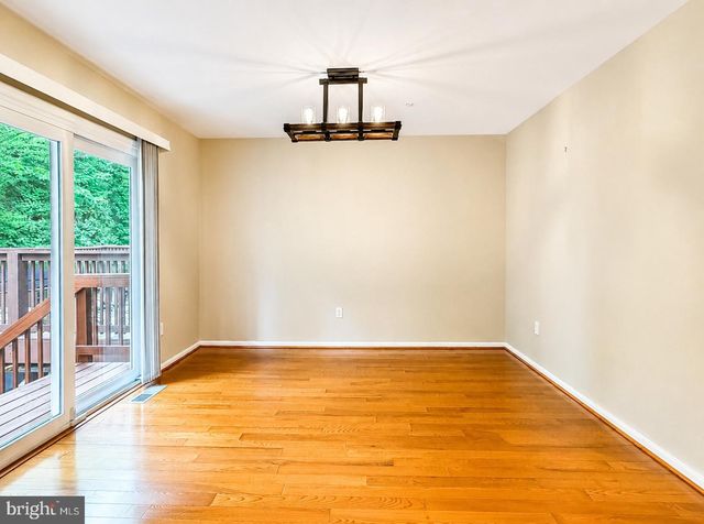 6556 RIDGEBORNE DR, Baltimore, MD 21237