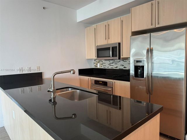 79 SW 12th St 3309-S, Miami, FL 33130