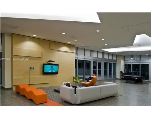 79 SW 12th St 3309-S, Miami, FL 33130