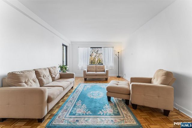 1375 River Road 1K, Edgewater, NJ 07020