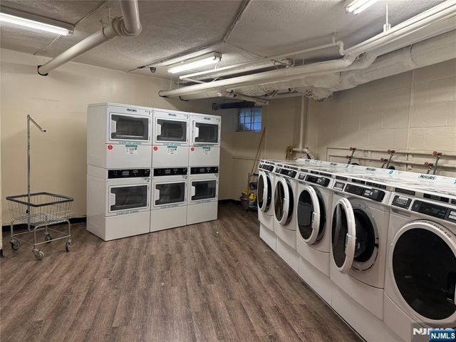 1375 River Road 1K, Edgewater, NJ 07020