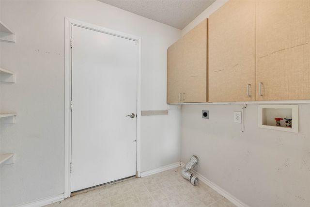637 Gibson Street, Cedar Hill, TX 75104