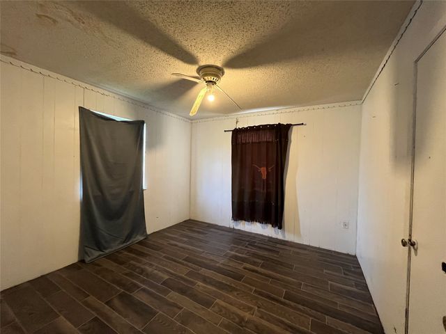 320 S Manson Street, Wolfe City, TX 75496