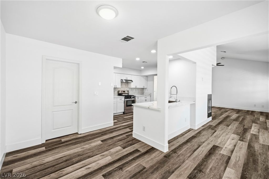 1904 Bradbury Circle, Las Vegas, NV 89128 — photo 5