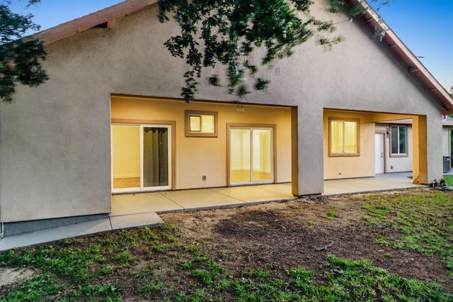 6404 Sylvan Rd, Citrus Heights, CA 95610