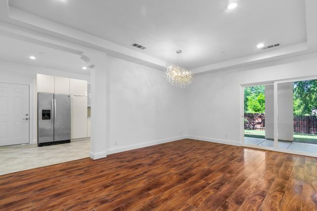 6404 Sylvan Rd, Citrus Heights, CA 95610