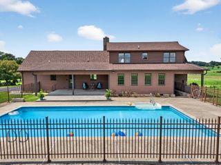 609 OLD WHITE BRIDGE RD, Waynesboro, VA 22980
