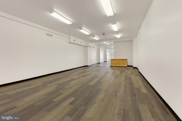 4014 MARKET ST, Philadelphia, PA 19104