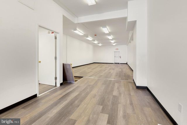 4014 MARKET ST, Philadelphia, PA 19104