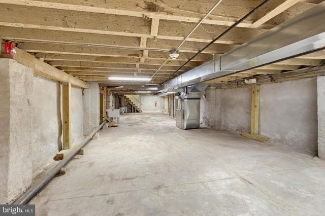 4014 MARKET ST, Philadelphia, PA 19104