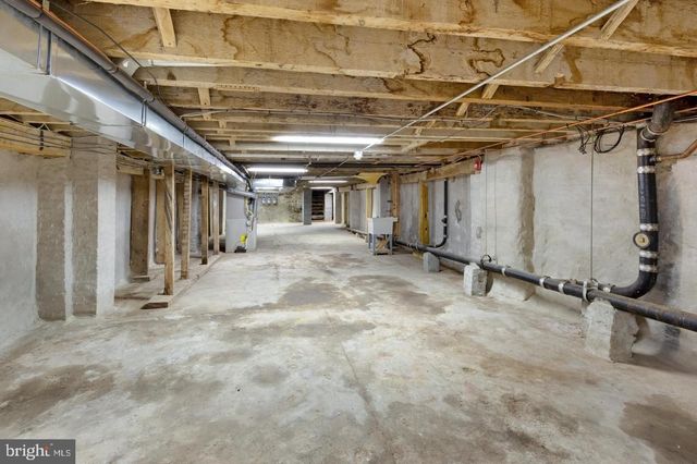 4014 MARKET ST, Philadelphia, PA 19104