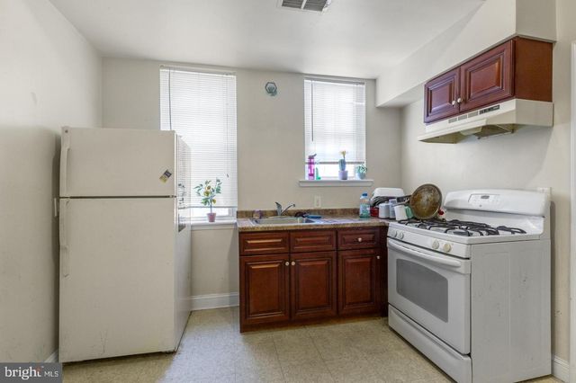 4014 MARKET ST, Philadelphia, PA 19104