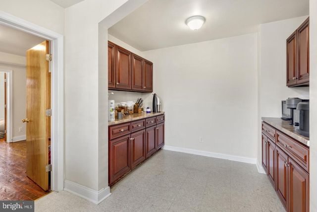 4014 MARKET ST, Philadelphia, PA 19104