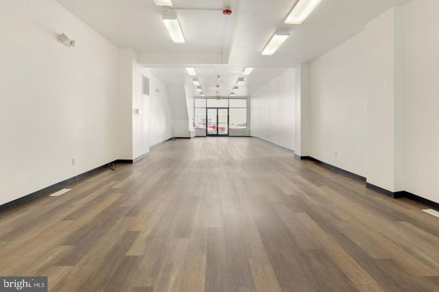 4014 MARKET ST, Philadelphia, PA 19104