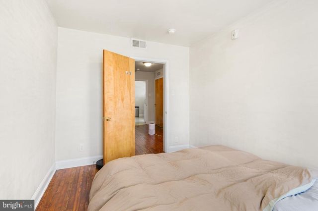 4014 MARKET ST, Philadelphia, PA 19104