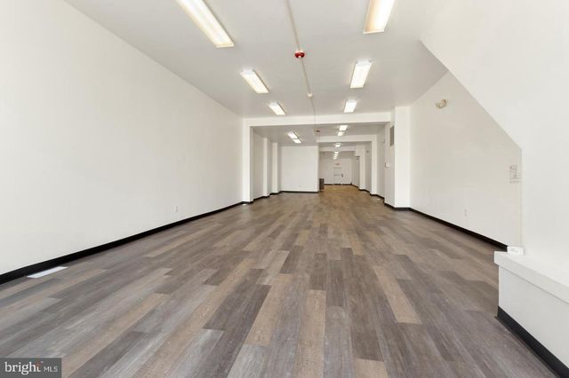 4014 MARKET ST, Philadelphia, PA 19104