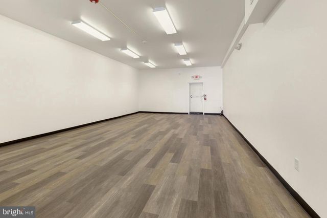 4014 MARKET ST, Philadelphia, PA 19104