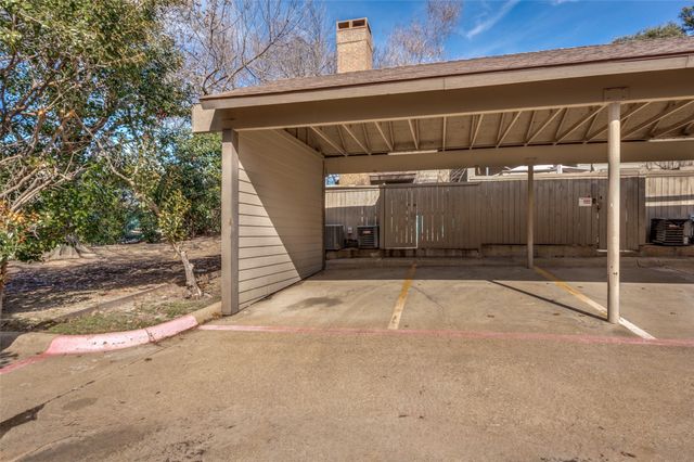 9910 Royal Lane 208, Dallas, TX 75231