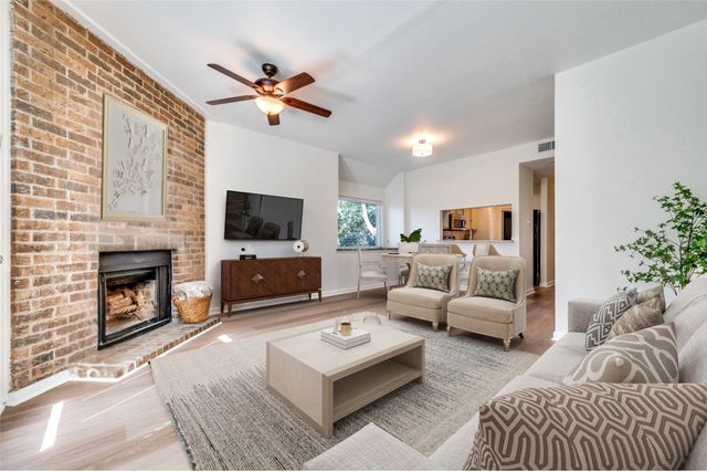 9910 Royal Lane 208, Dallas, TX 75231