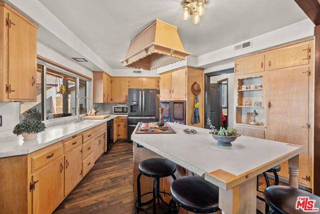 24316 Arcadia Street, Newhall (santa Clarita), CA 91321