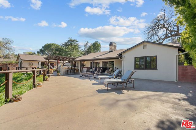 24316 Arcadia Street, Newhall (santa Clarita), CA 91321