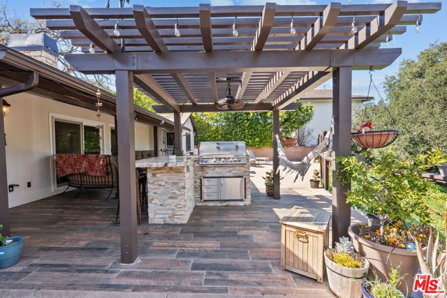 24316 Arcadia Street, Newhall (santa Clarita), CA 91321