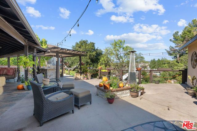 24316 Arcadia Street, Newhall (santa Clarita), CA 91321