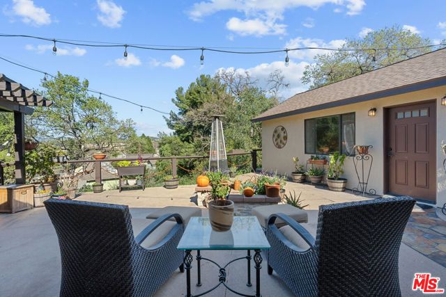 24316 Arcadia Street, Newhall (santa Clarita), CA 91321