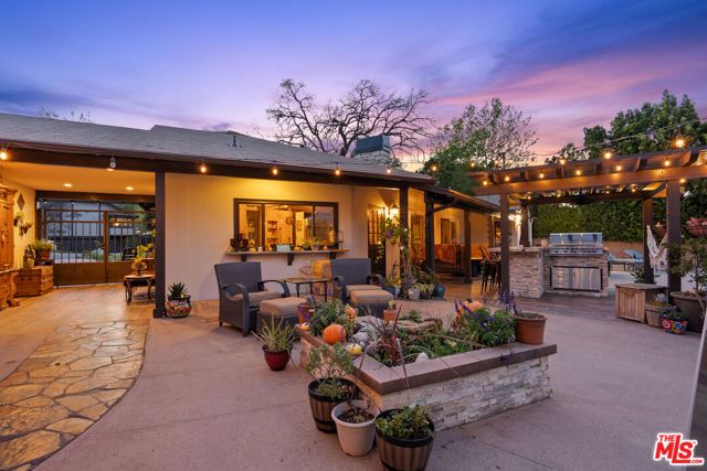 24316 Arcadia Street, Newhall (santa Clarita), CA 91321