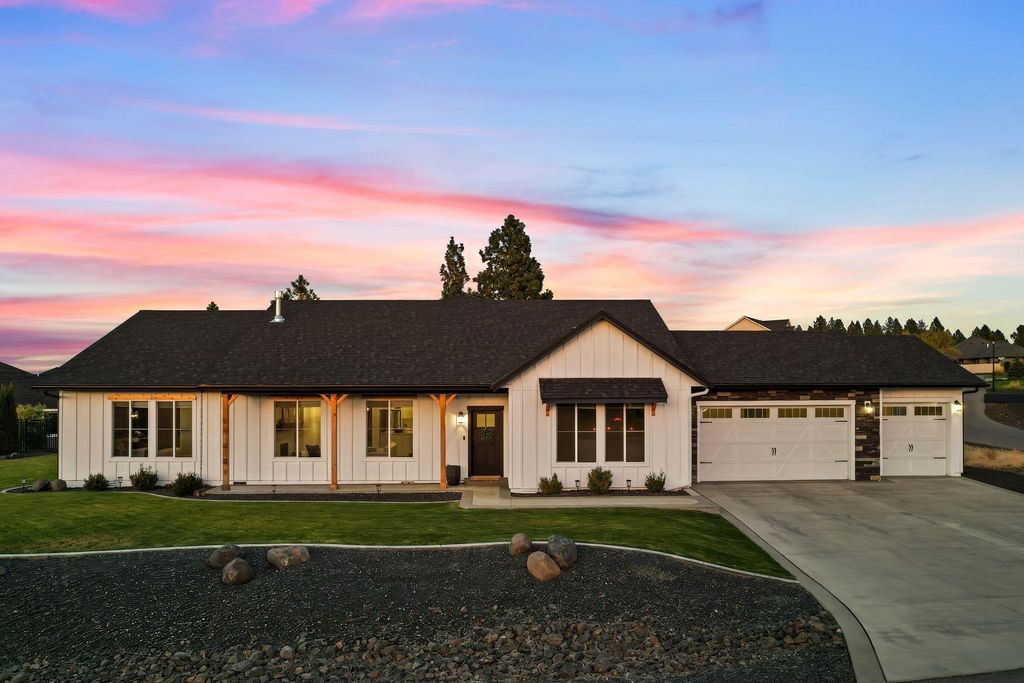 2539 S Man O War Ln, Spokane Valley, WA 99037