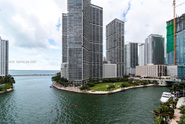 300 Biscayne Boulevard Way 802E, Miami, FL 33131