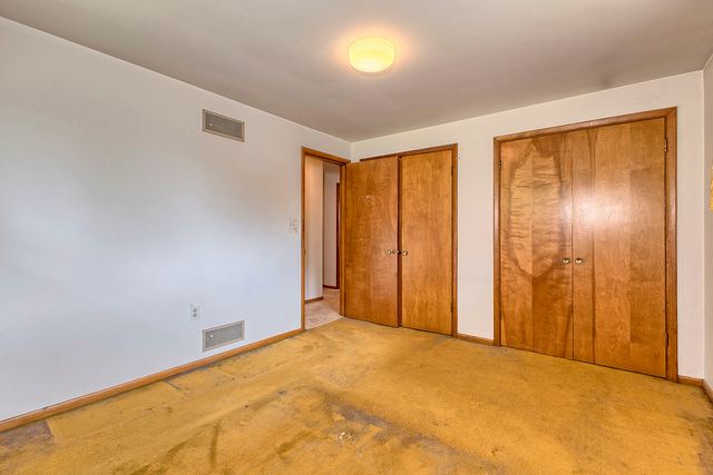 177 S Thompson Lane, Irwin, PA 15642