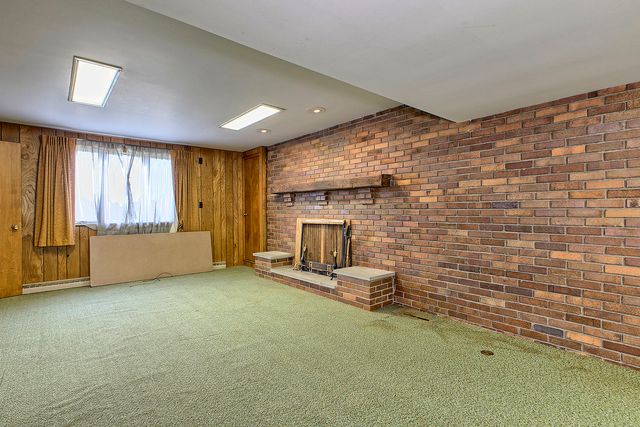 177 S Thompson Lane, Irwin, PA 15642