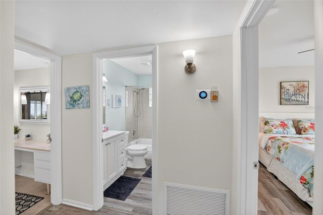 809 OAKMONT AVENUE, Sun City Center, FL 33573